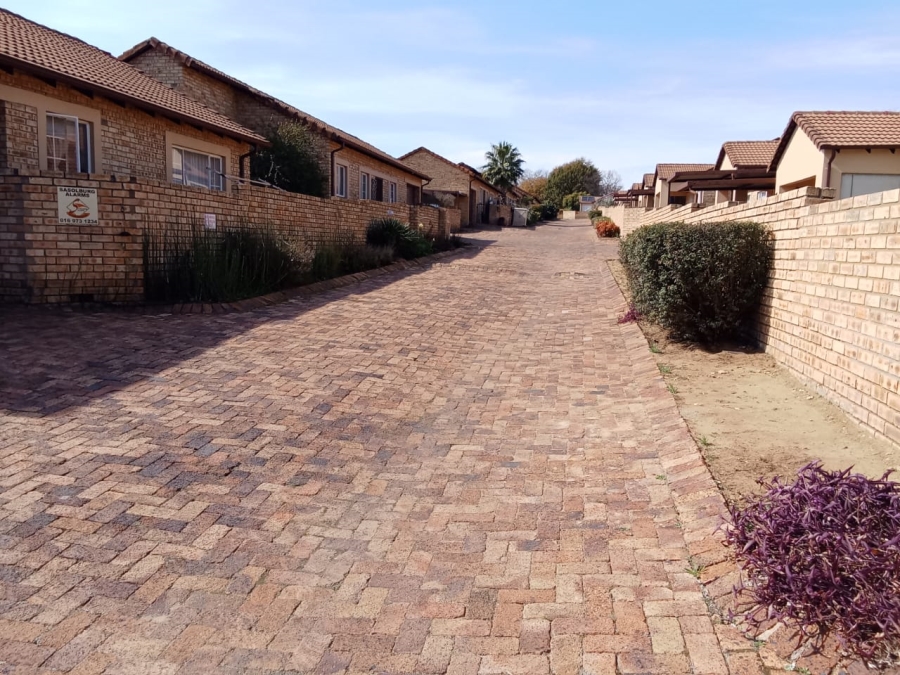 2 Bedroom Property for Sale in Sasolburg Ext 11 Free State